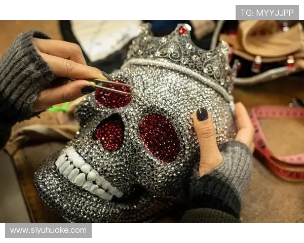 澳门新濠天地娱乐场：探索多元化娱乐项目与尊贵客户体验的极致享受